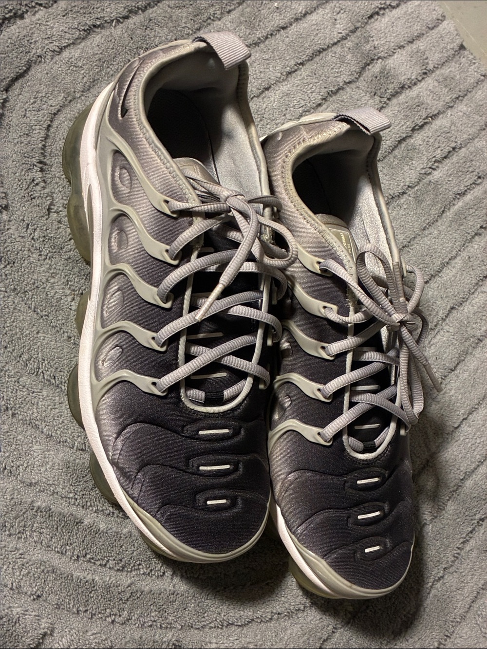 Nike VaporMax Plus men’s sneakers